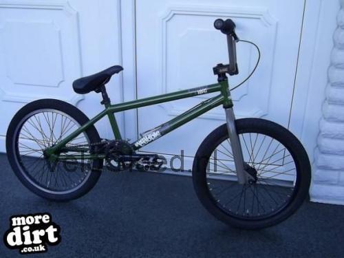 WeThePeople Addict specificaties